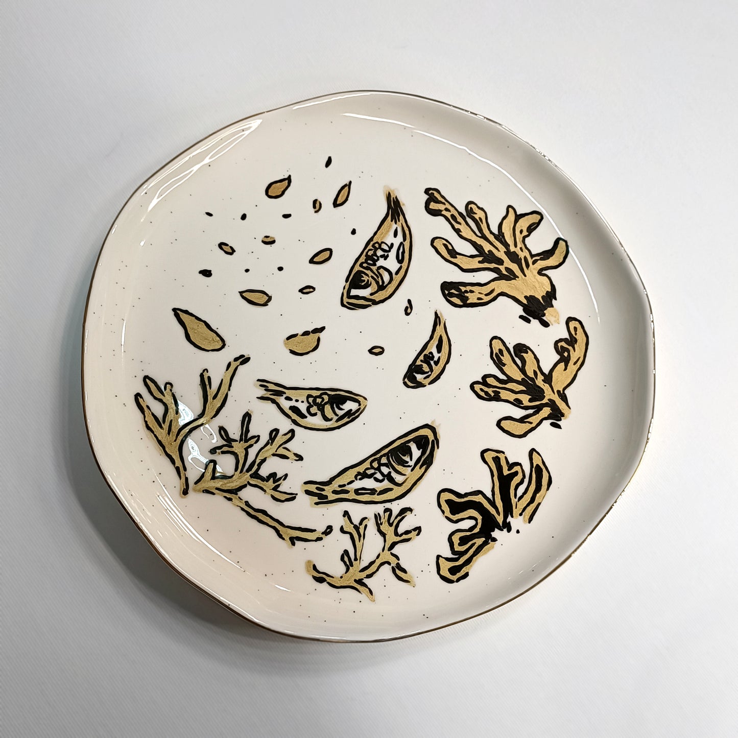 Decorative plate - gold and off white, big size