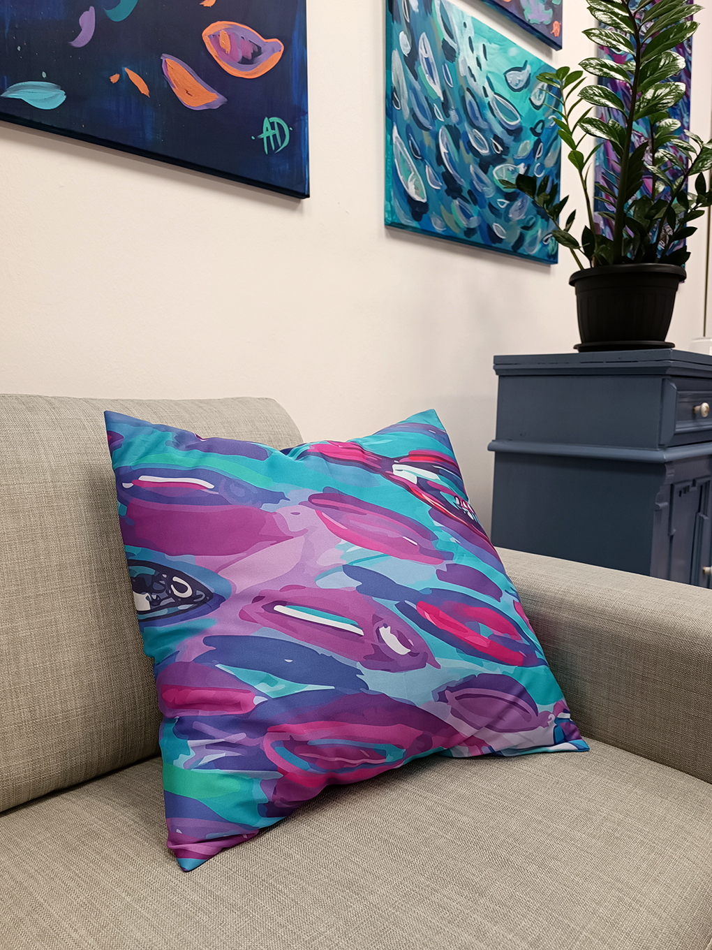 Decorative pillow - Small fishes III